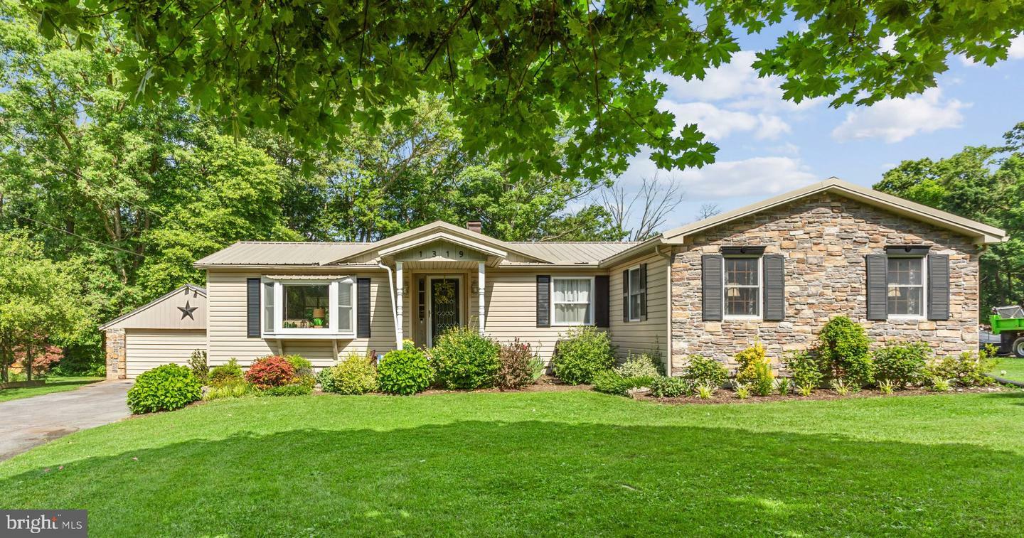 Property Photo: 1319 Mount Wilson Road PA 17042