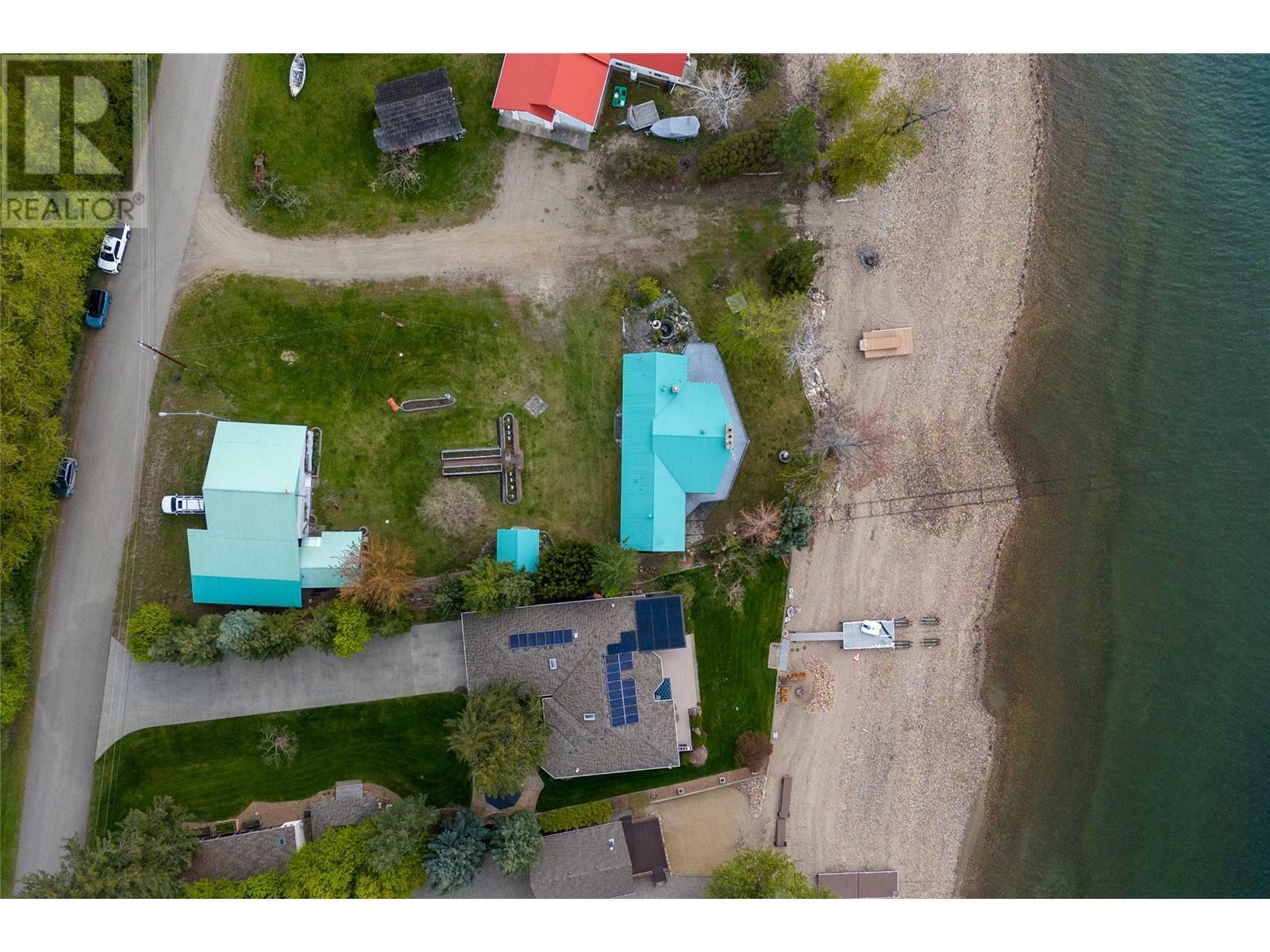 Property Photo: 3726 Zinck Road BC V0E 1M5