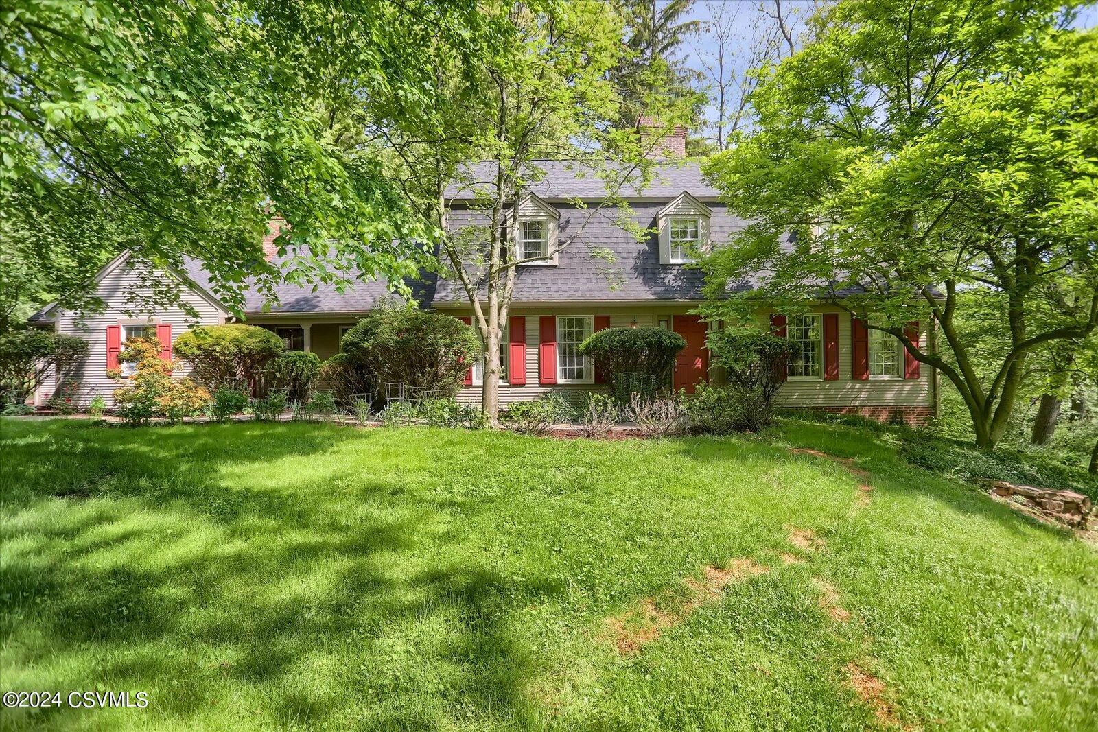 Property Photo:  40 Westwood Drive  PA 17889 