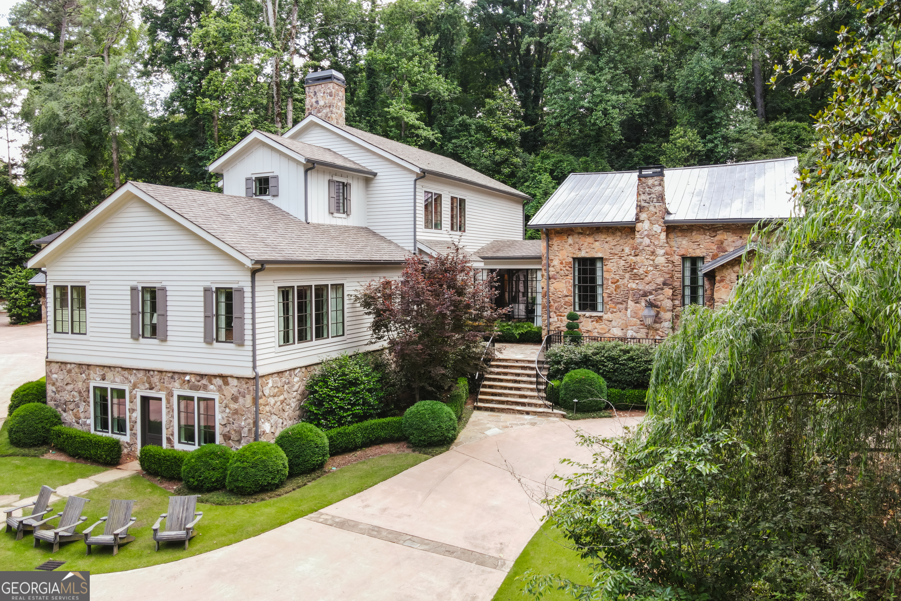 Property Photo: 485 West Lake Drive GA 30606