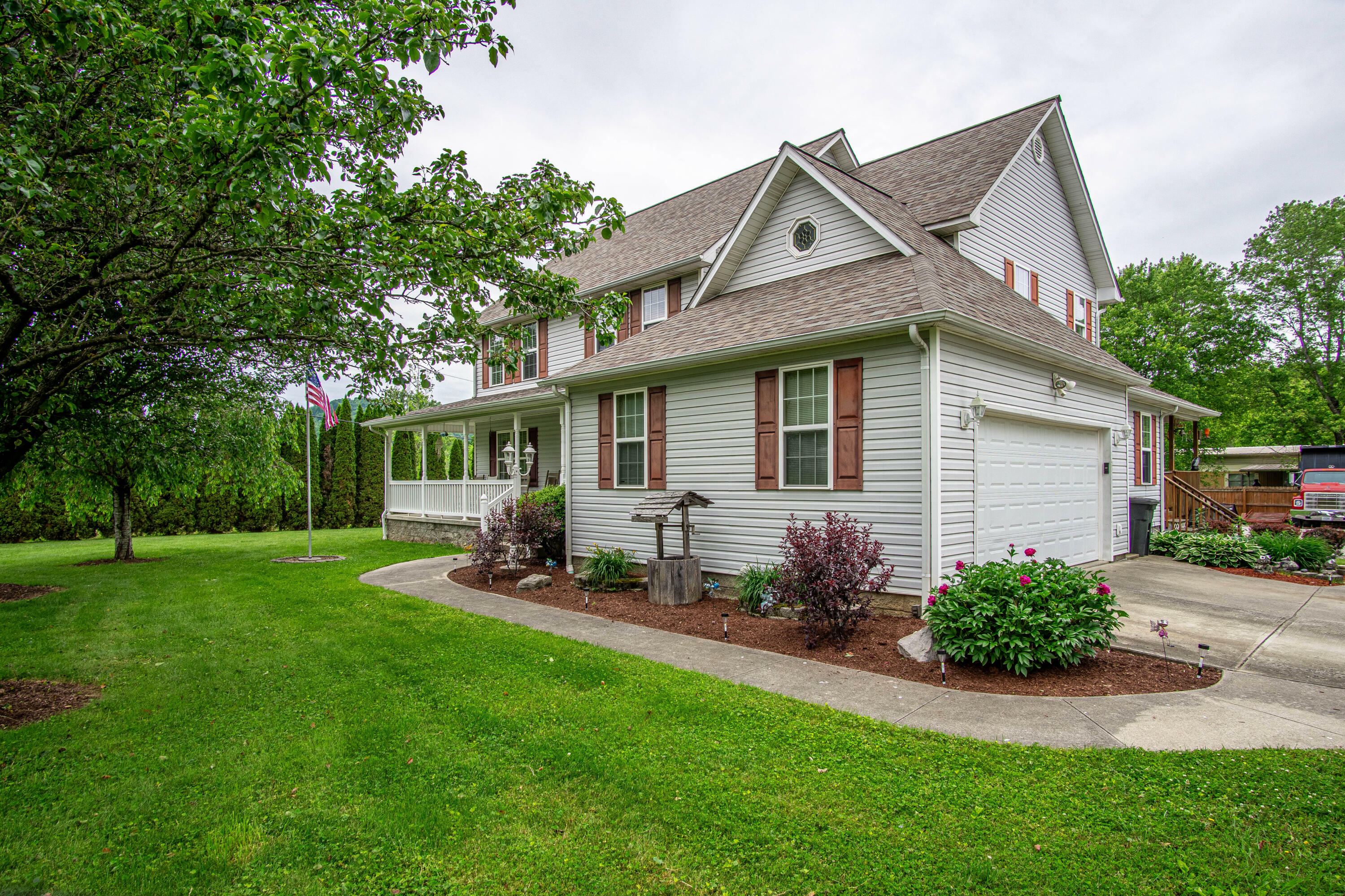 Property Photo: 6789 Highway 26 KY 40701
