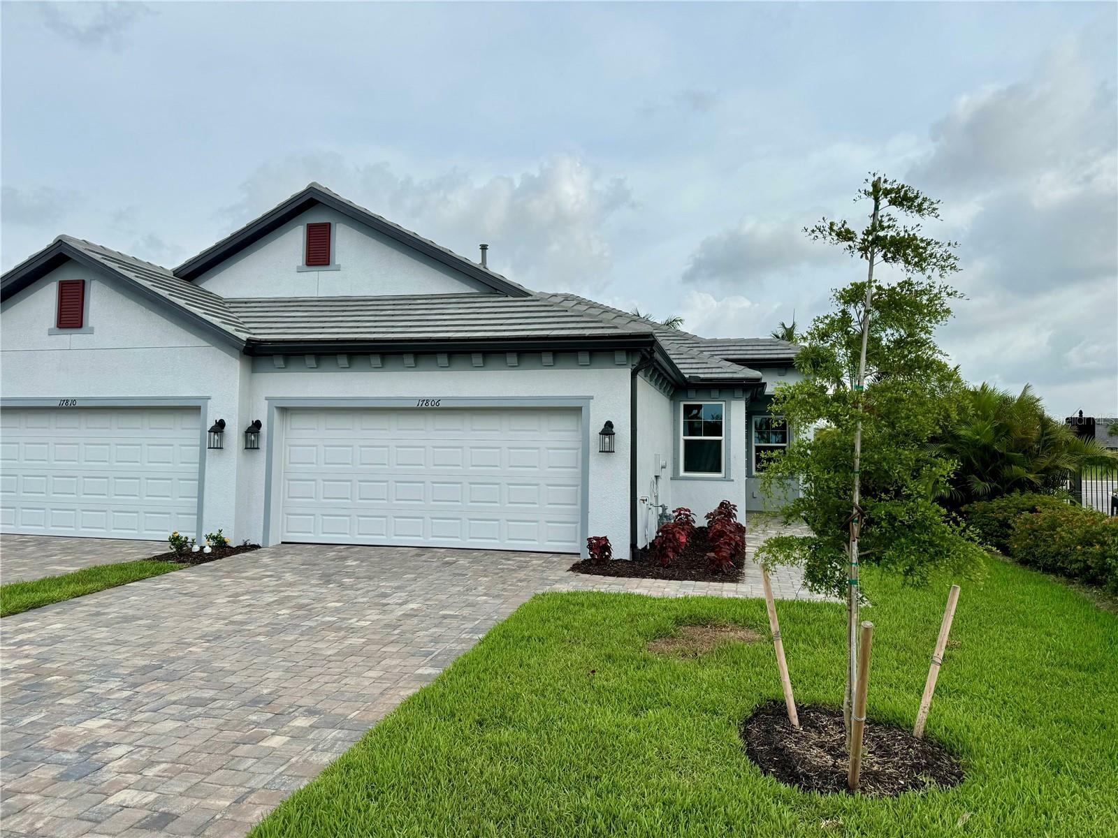 Property Photo:  17806 Cherished Loop  FL 34211 