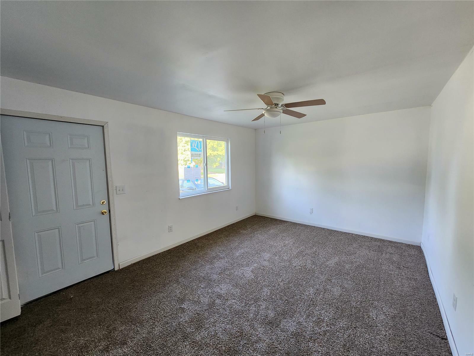 Property Photo:  500 Jana Drive  MO 63031 