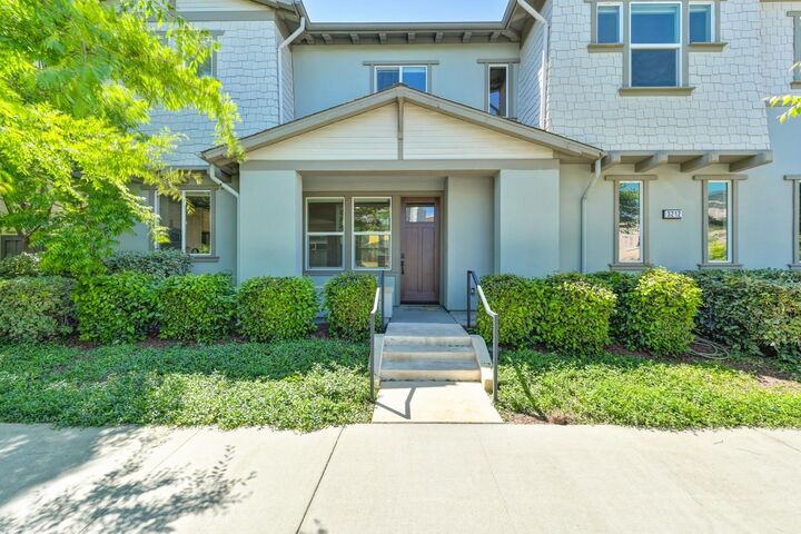 3212 Dullanty Way  Sacramento CA 95816 photo