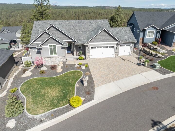 211 E Dart Hill Ln  Spokane WA 99208 photo