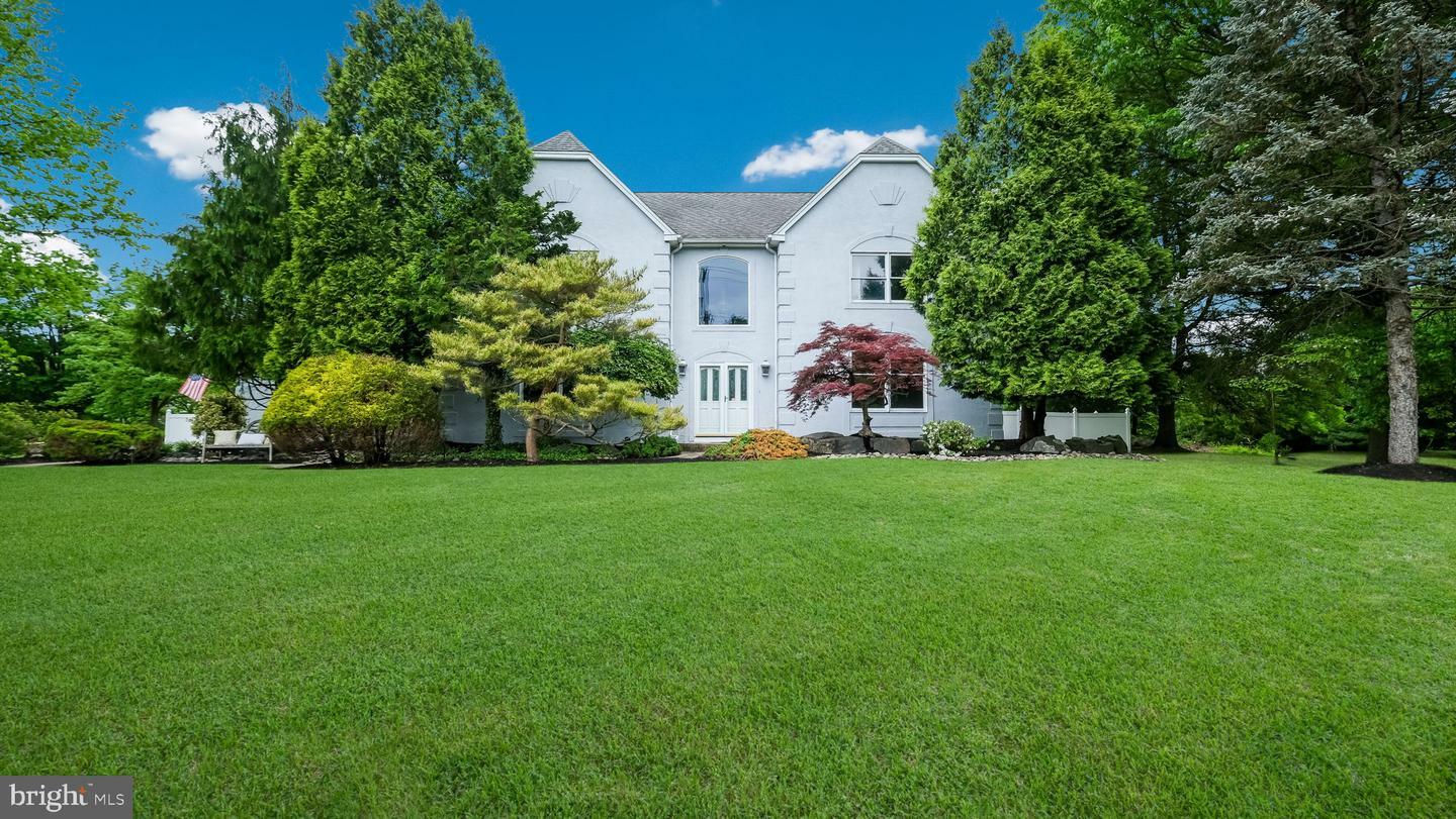 Property Photo:  22 Cherry Lane  PA 18901 