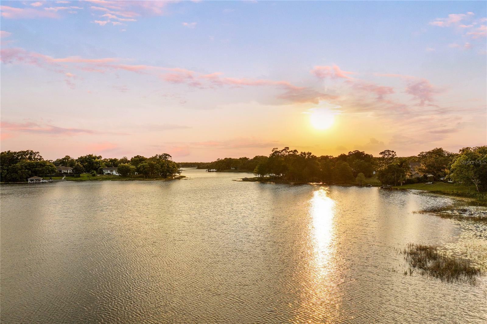 Property Photo: 1305 W Lake Mary Boulevard FL 32746