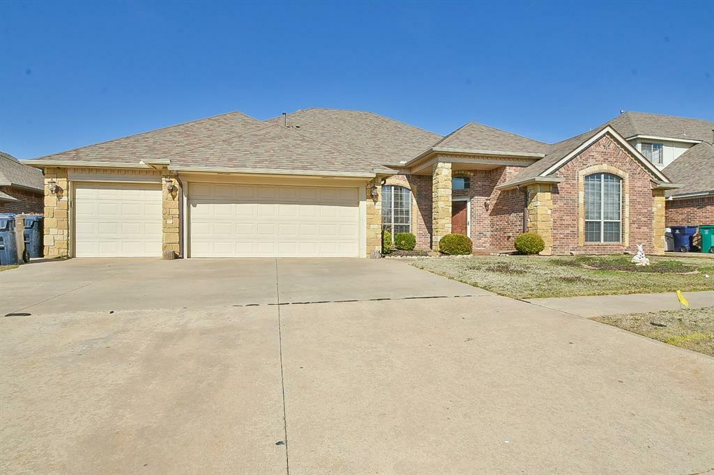 Property Photo:  9305 SW 28th Street  OK 73128 