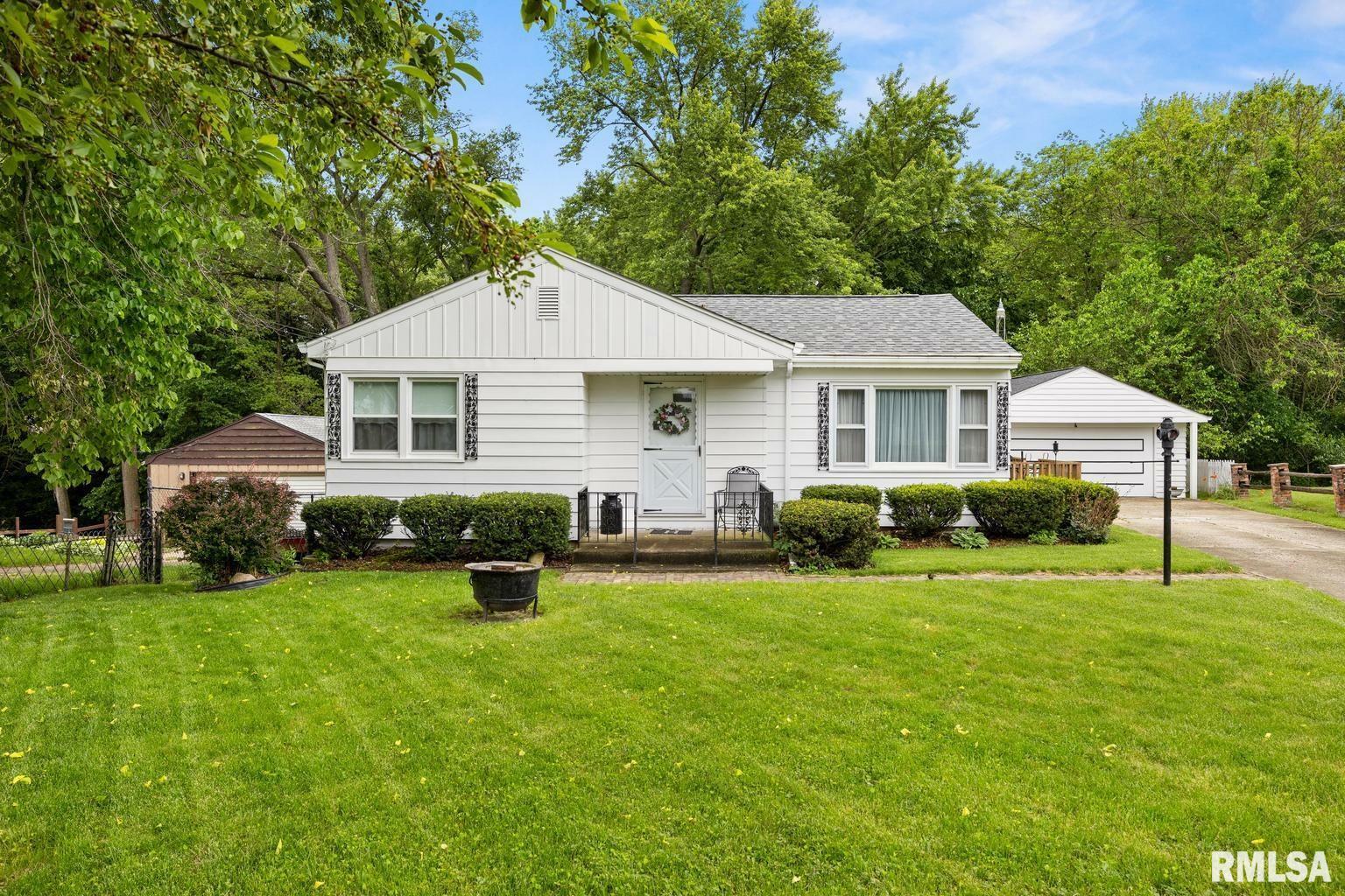 Property Photo:  829 N Fernwood Circle  IL 61604 