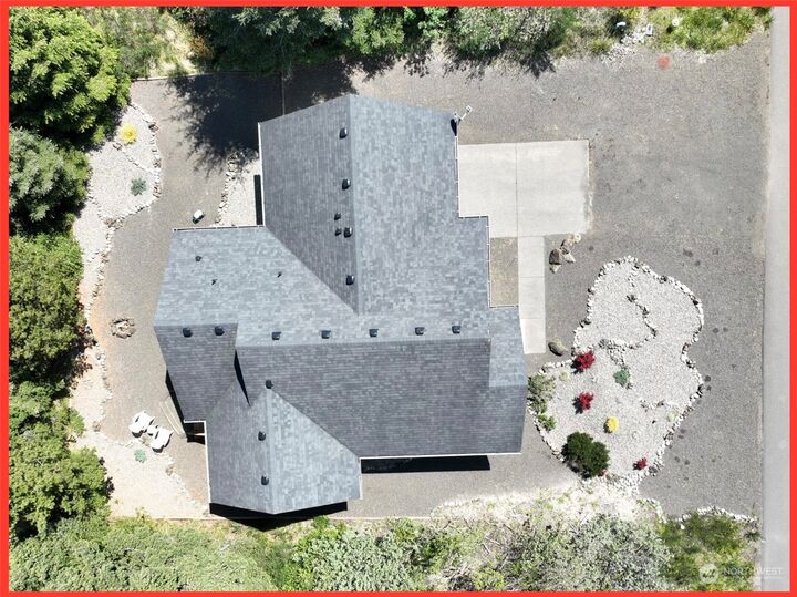 Property Photo:  938 Wawona Avenue SE  WA 98569 