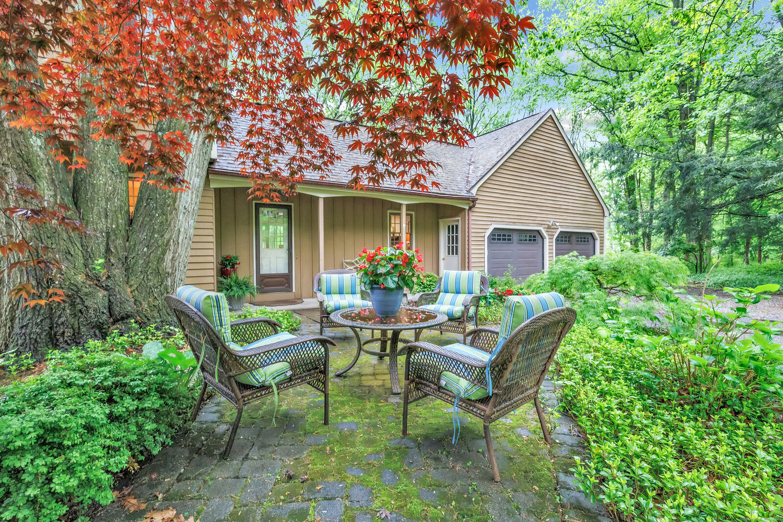 Property Photo:  44 Red Fox Lane  CT 06611 