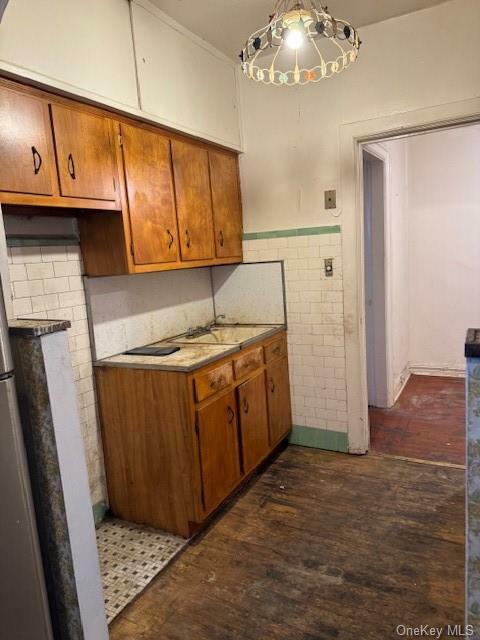 Property Photo:  2922 Barnes Avenue 4C  NY 10467 