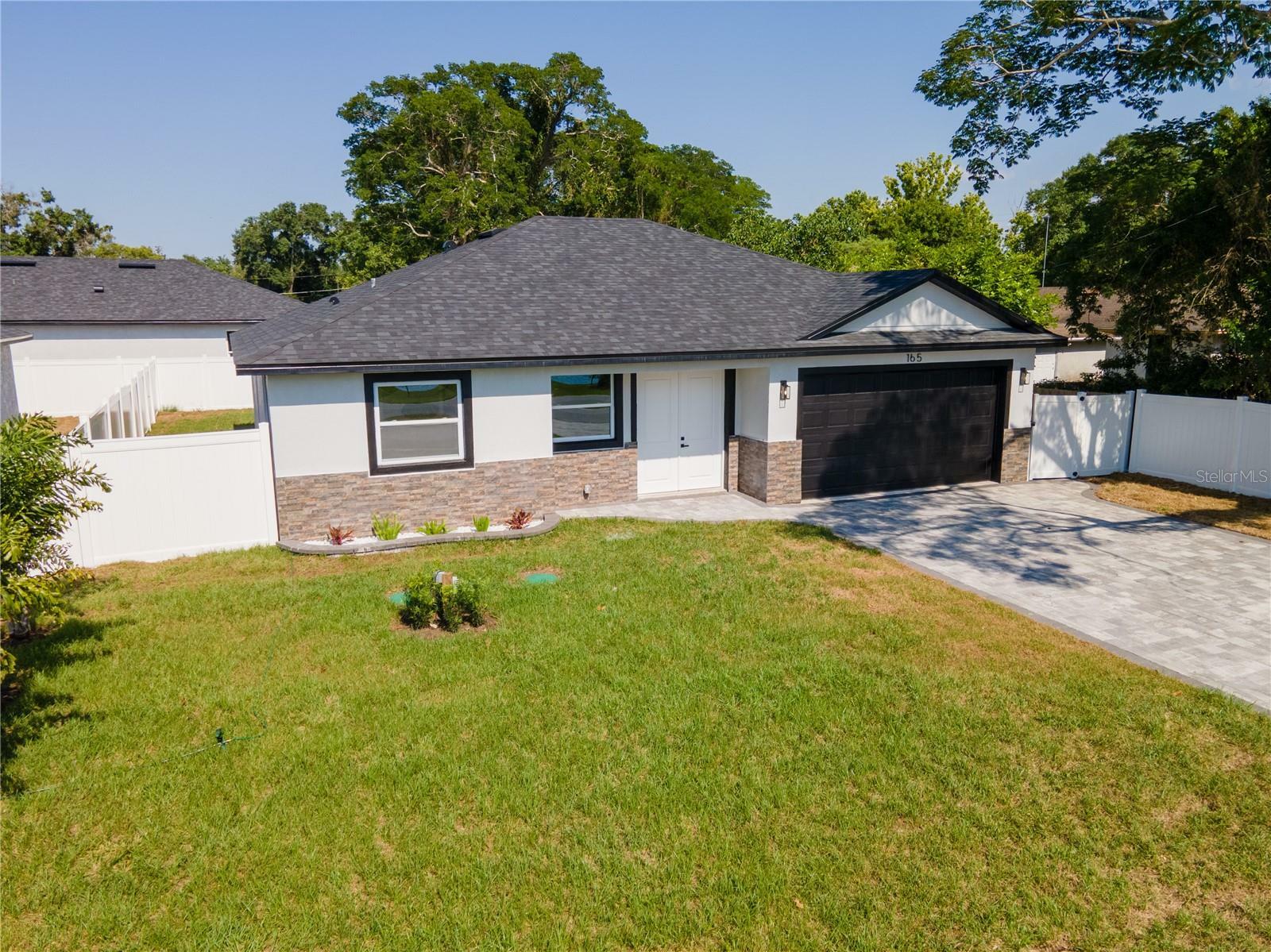 Property Photo:  165 N Ortman Drive  FL 32805 