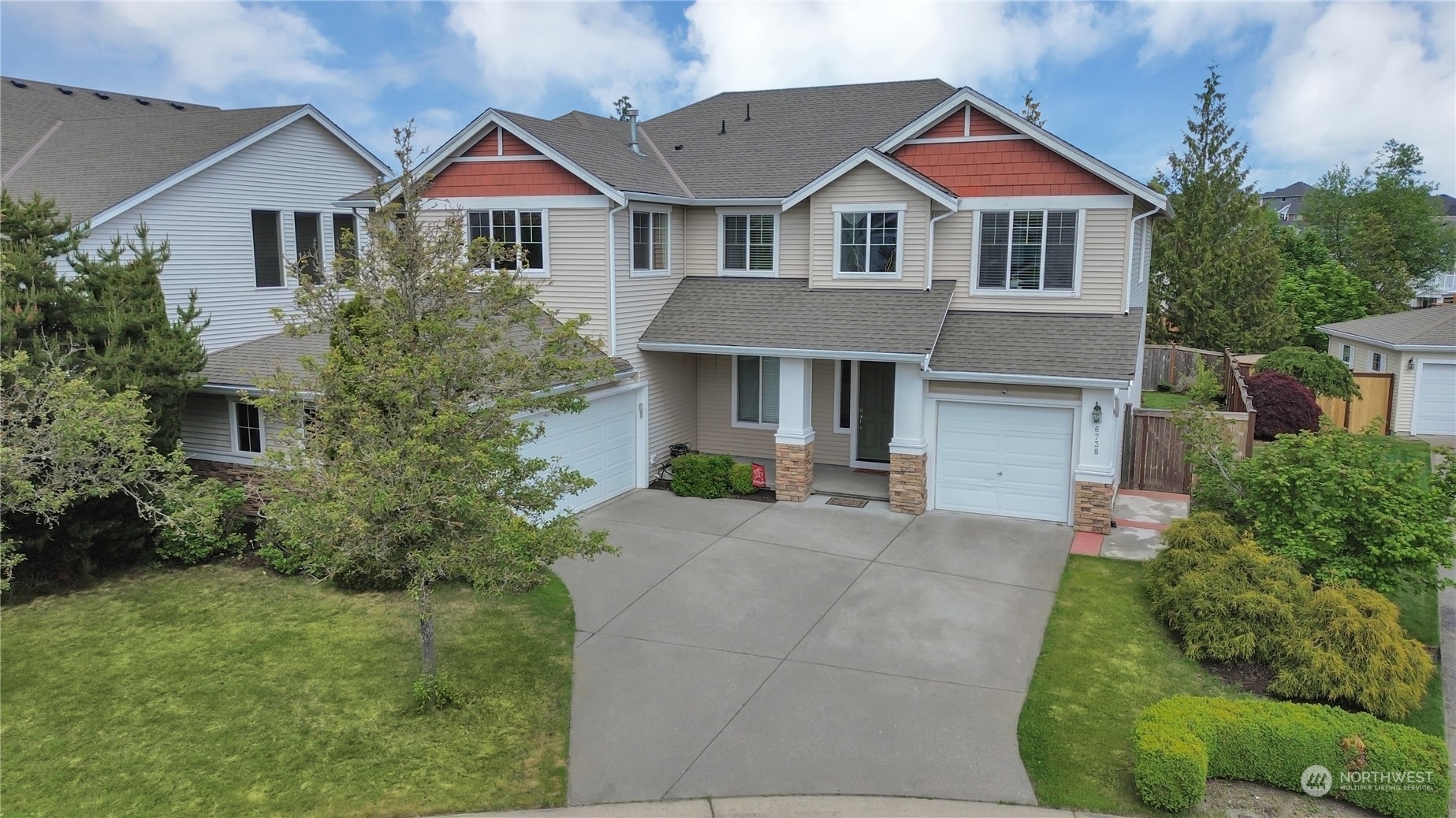 Property Photo: 6738 Marshall Avenue SE WA 98092