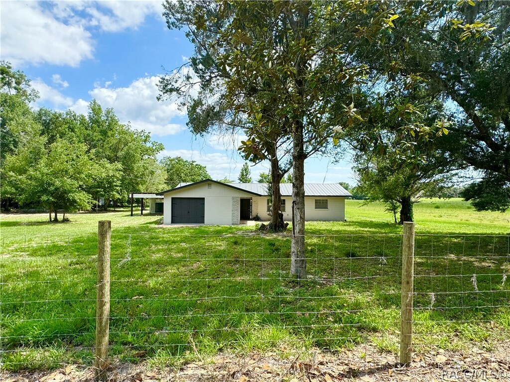 1280 W Noble Street  Lecanto FL 34461 photo