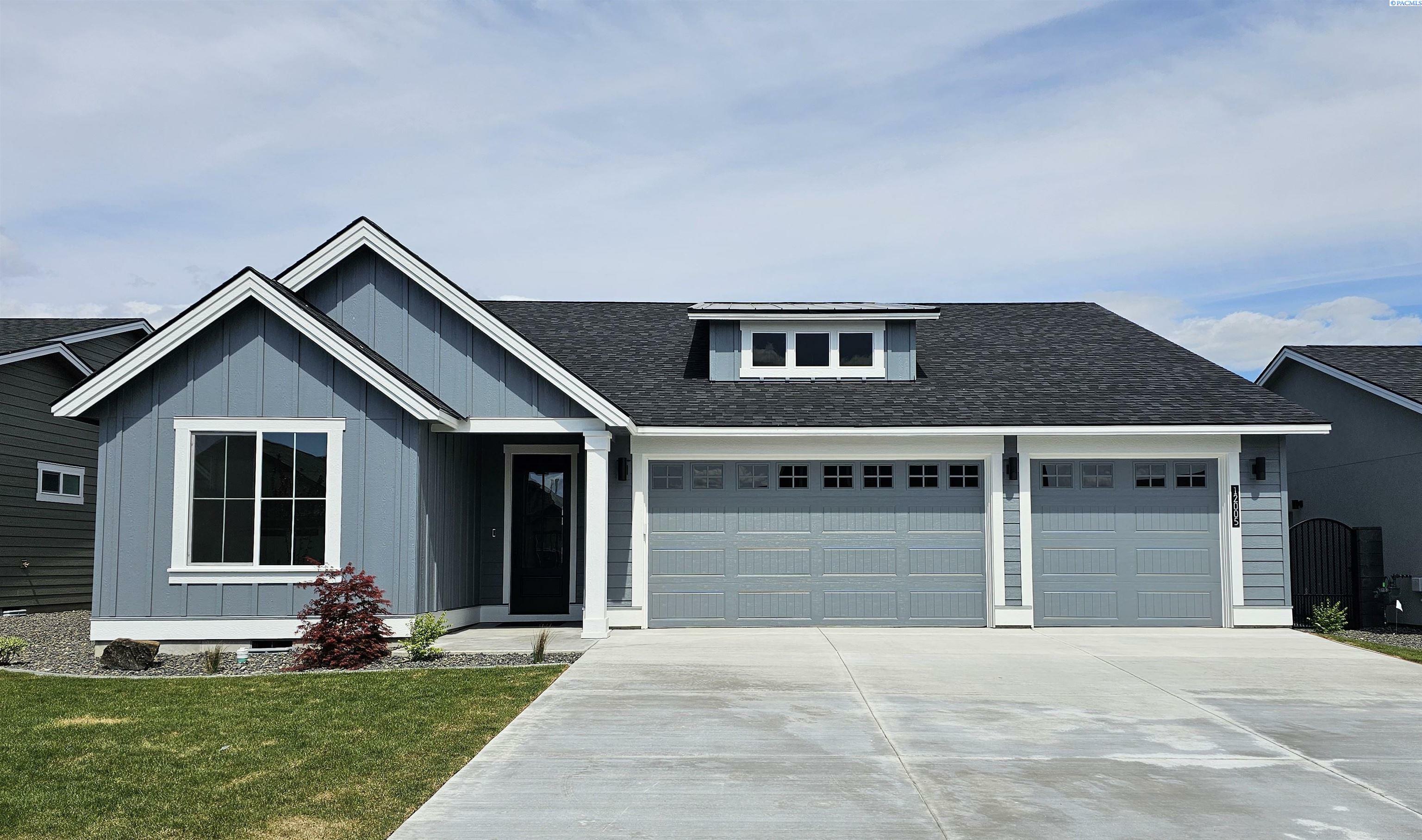 Property Photo: 12005 Dunsmuir Dr. WA 99301