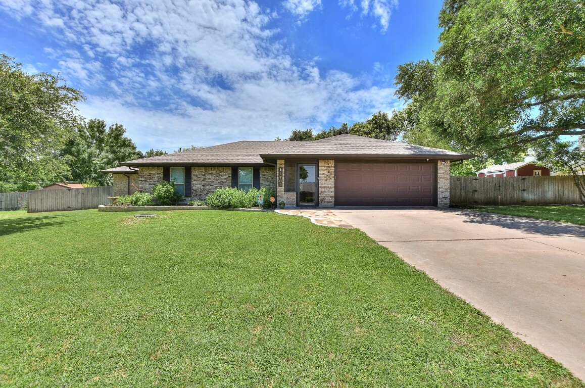 Property Photo:  1705 Azores Drive  TX 78660 