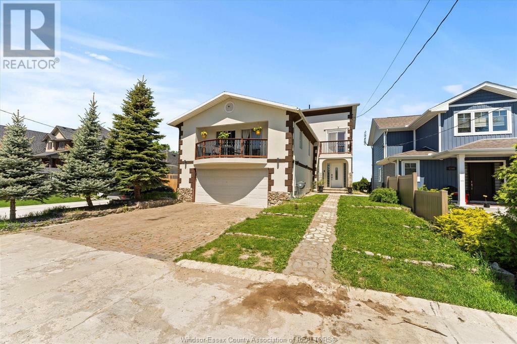 Photo de la propriété:  1342 Shoreline Avenue  ON N0R 1A0 