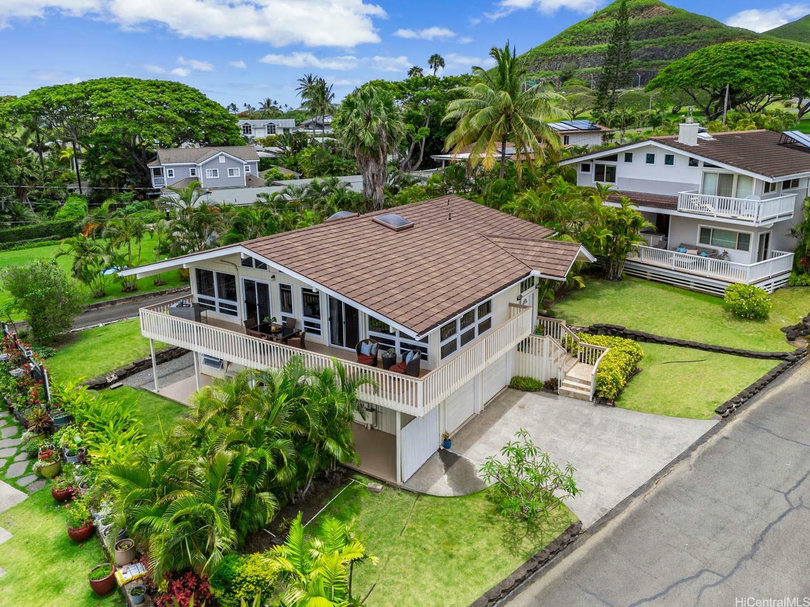 Property Photo:  44-313 Kaneohe Bay Drive B  HI 96744 