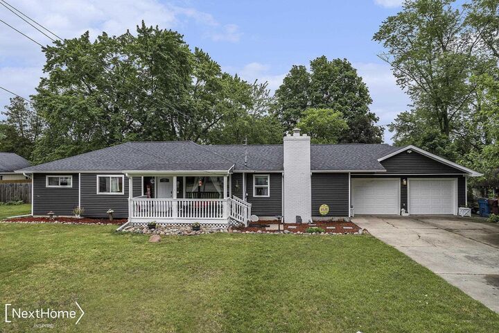 264 N Genesee  Montrose MI 48457-9752 photo