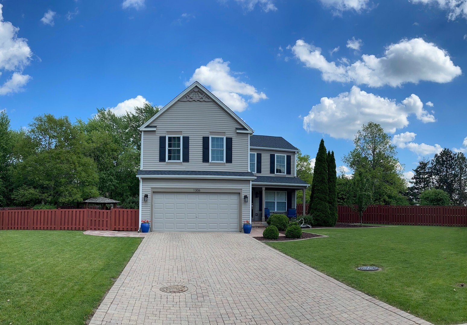 Property Photo: 1306 Kathleen Court IL 60002
