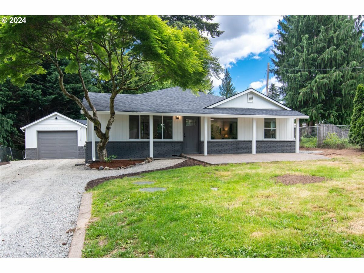 Property Photo:  7305 NE 31st Ave  WA 98665 