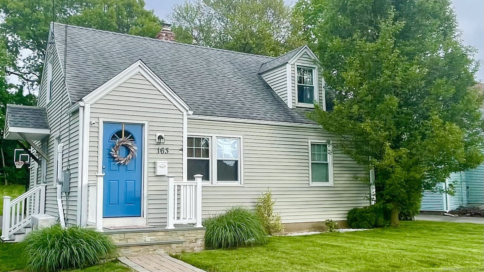Property Photo:  163 McKinley Drive  CT 06053 