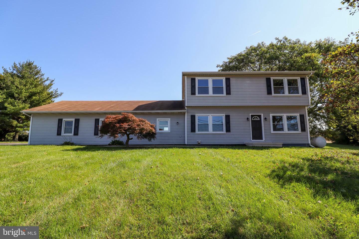 Property Photo:  690 Winterstown Road  PA 17356 