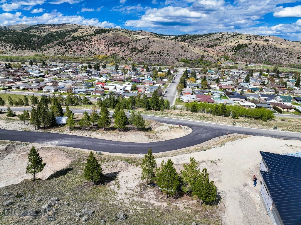 Nhn Washoe Court  Anaconda MT 59711 photo