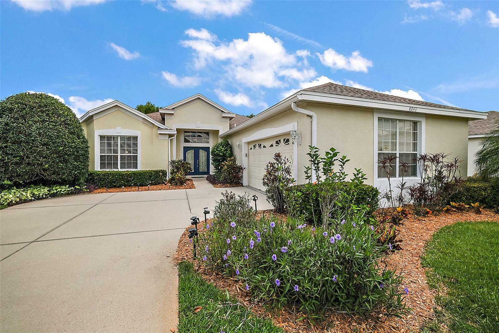 Property Photo:  8043 Pine Hollow Drive  FL 32757 