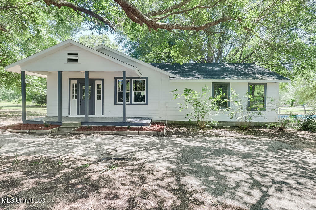 Property Photo:  20471 Twin Lakes Drive  MS 39574 