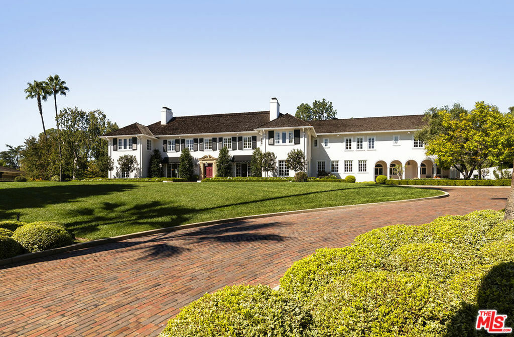 Property Photo:  2 Oak Knoll Terrace  CA 91106 