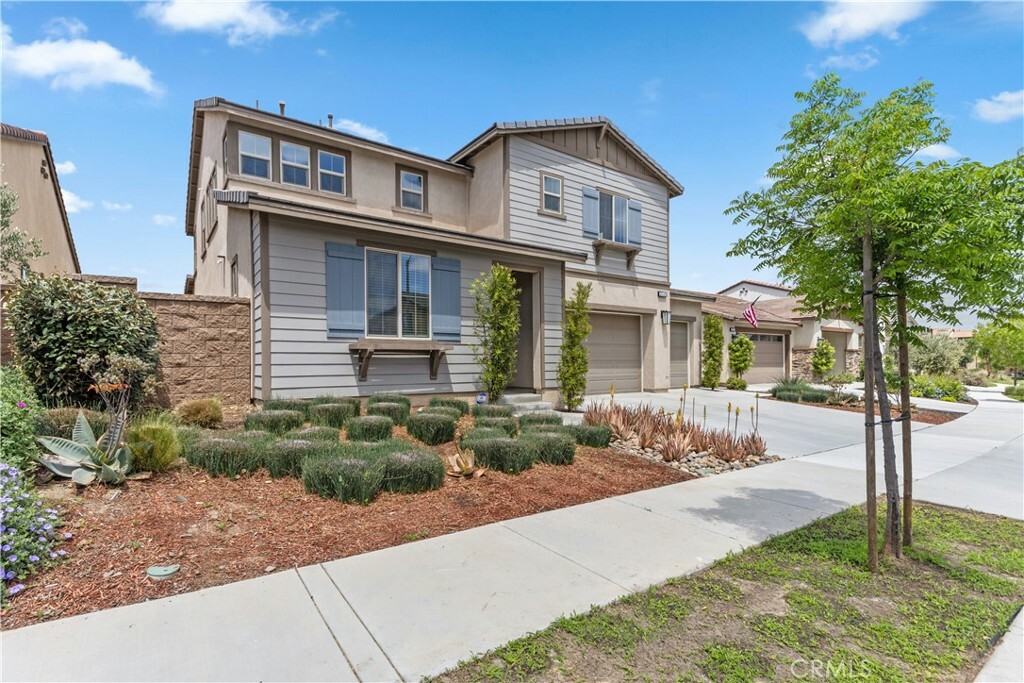 Property Photo: 31045 Lusitano Circle CA 92584