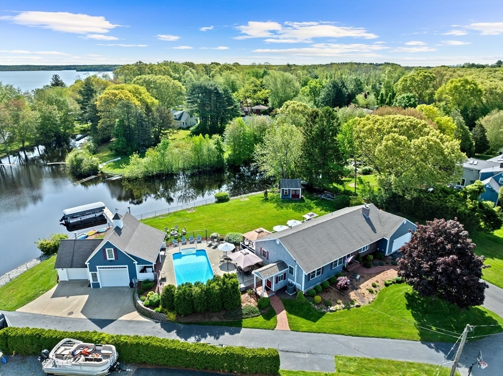 Property Photo: 4 Court Circle MA 02347