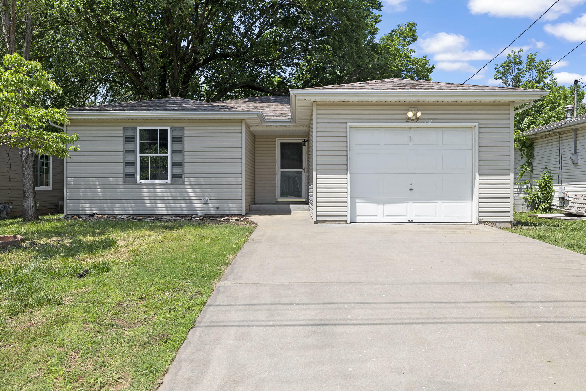 Property Photo:  229 N Westport Avenue  MO 65802 