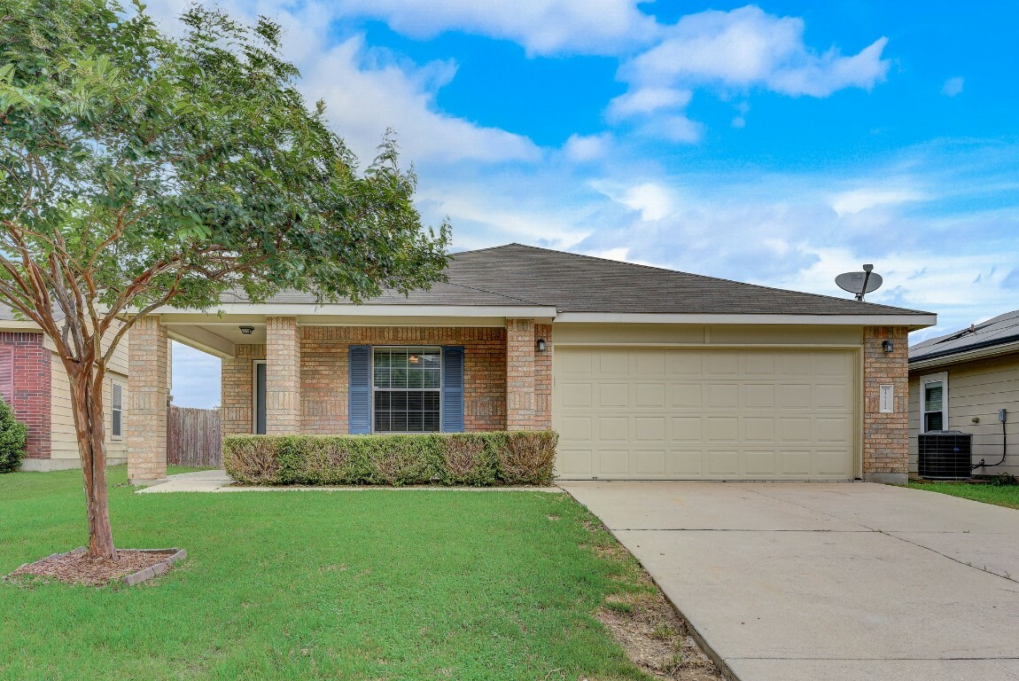 Property Photo:  17712 Wild Lily Cove  TX 78621 