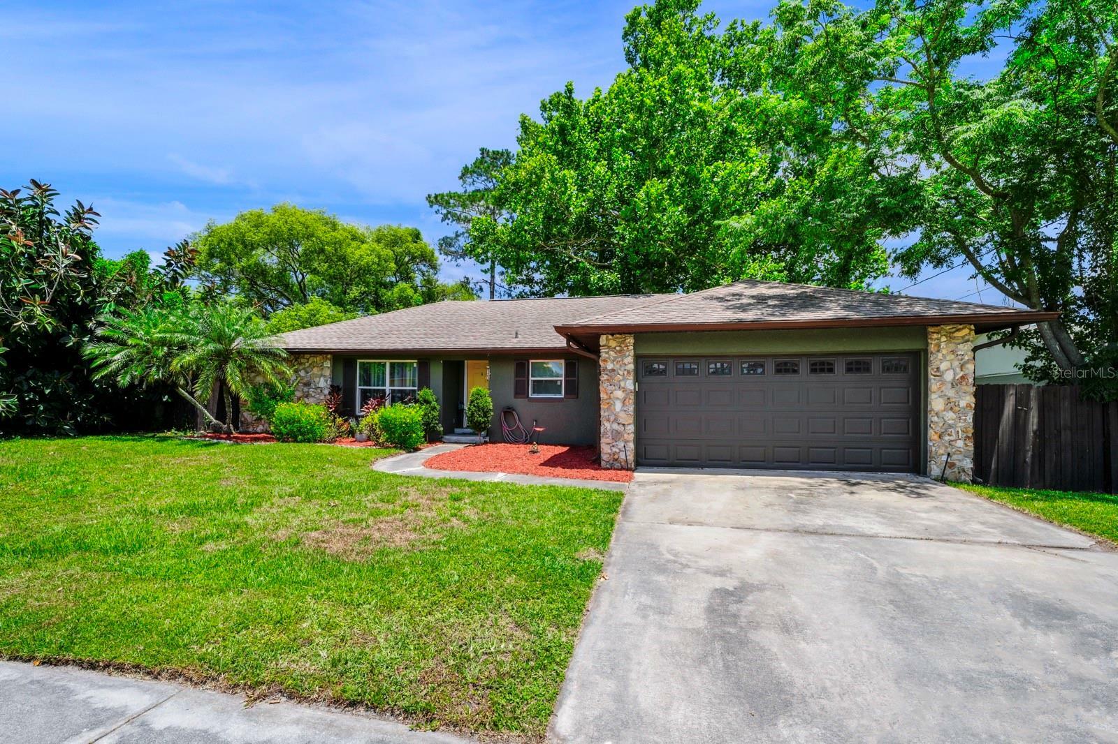 Property Photo:  5531 Shasta Drive  FL 32810 