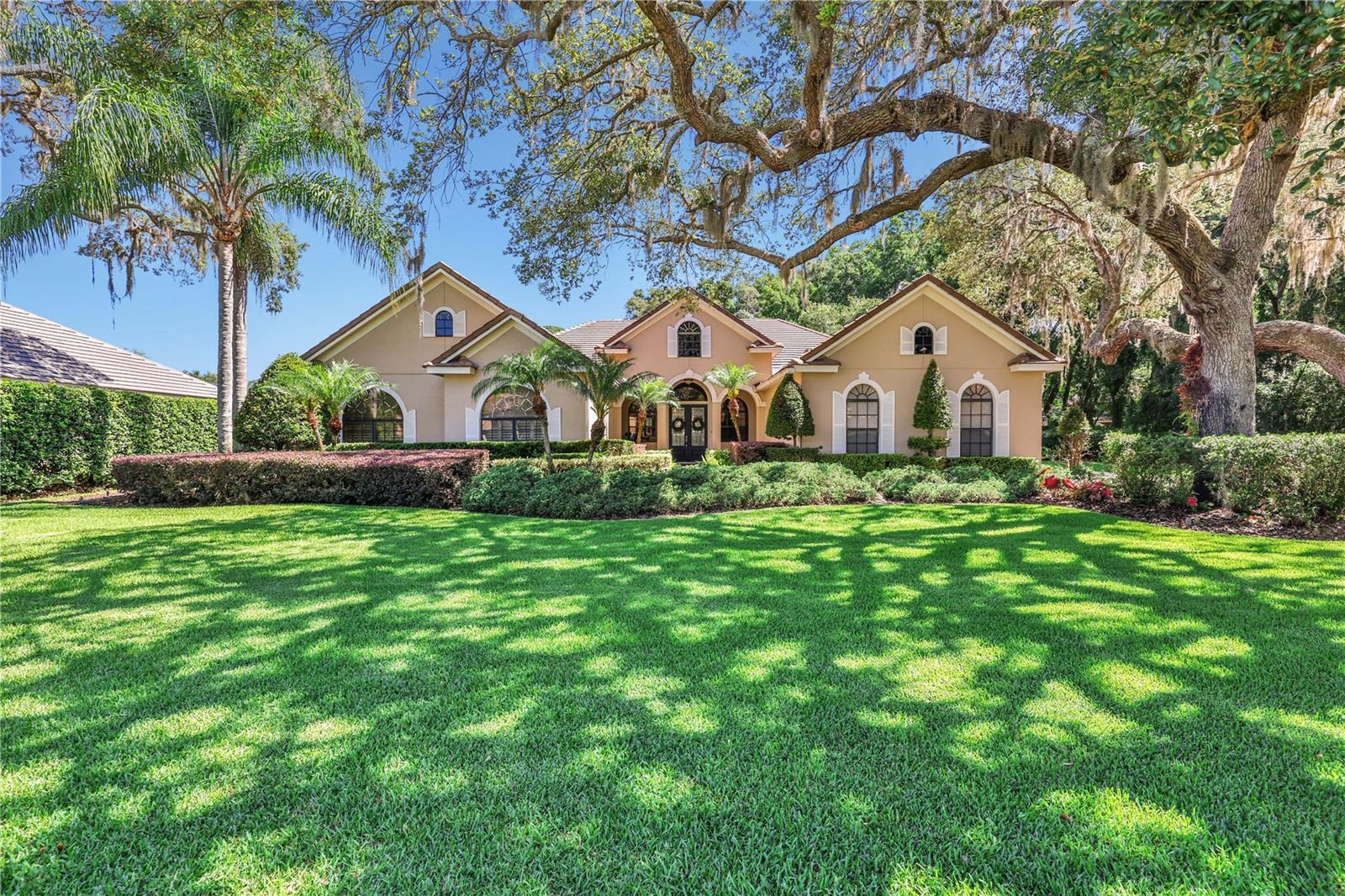 Property Photo: 8572 Cypress Ridge Court FL 32771