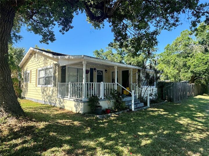 Property Photo: 7601 N Highland Avenue FL 33604