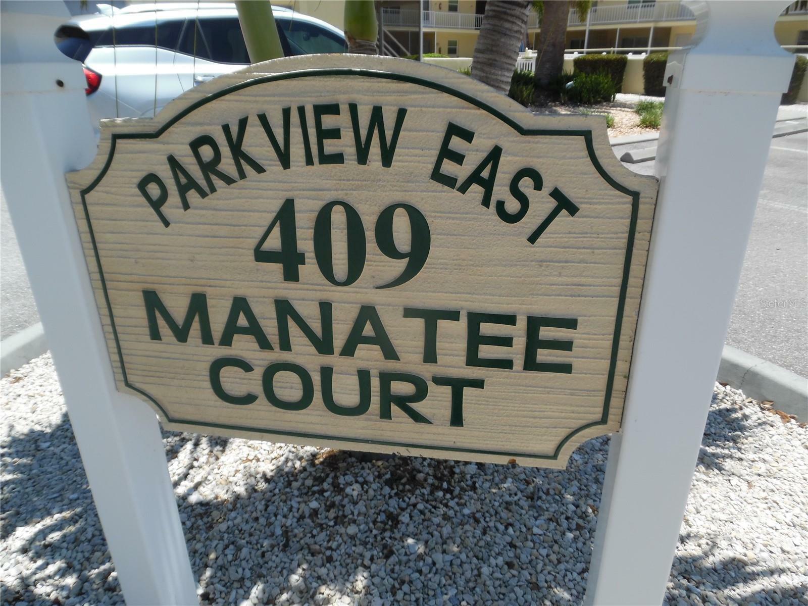 Property Photo:  409 Manatee Court 206  FL 34285 