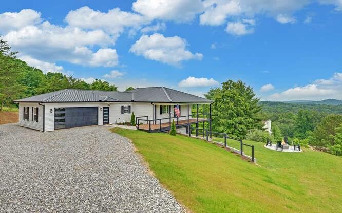 Property Photo:  74 Bottom Road  GA 30512 