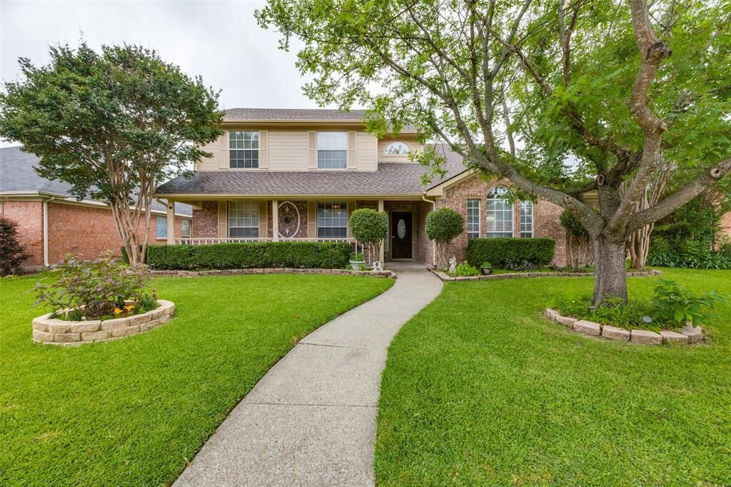 Property Photo: 1729 Willow Creek TX 75181