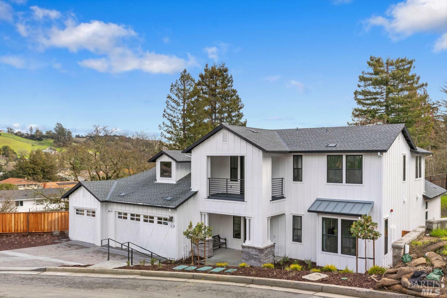 Property Photo:  23 Oak Knoll Court  CA 94952 