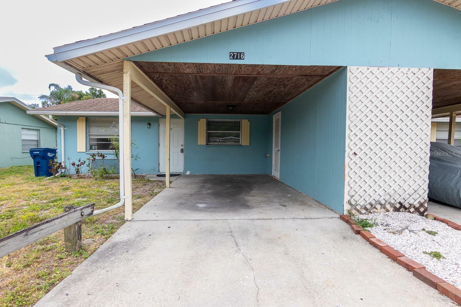 Property Photo:  2716 52nd Avenue Drive W  FL 34207 