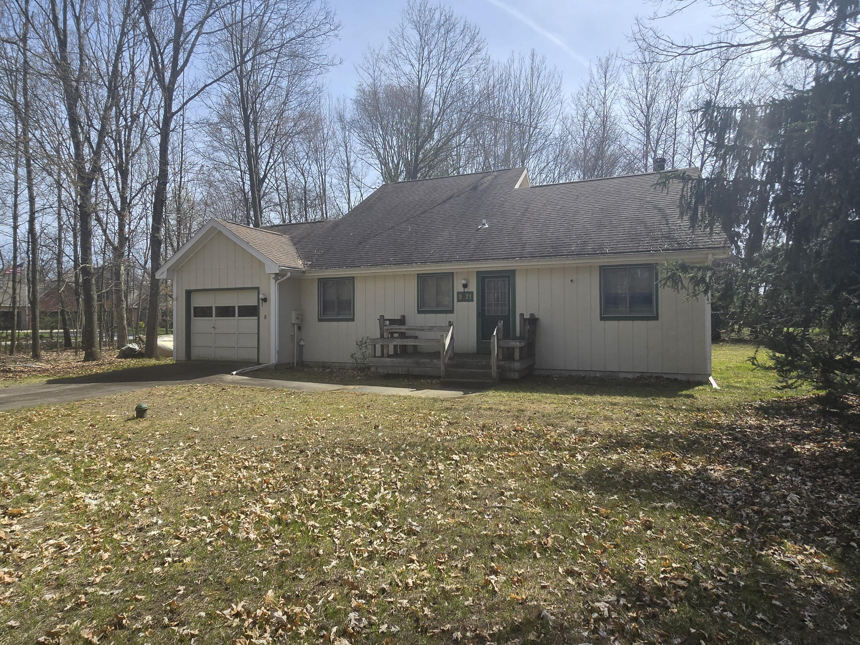 Property Photo: 9721 Willow Road MI 49346