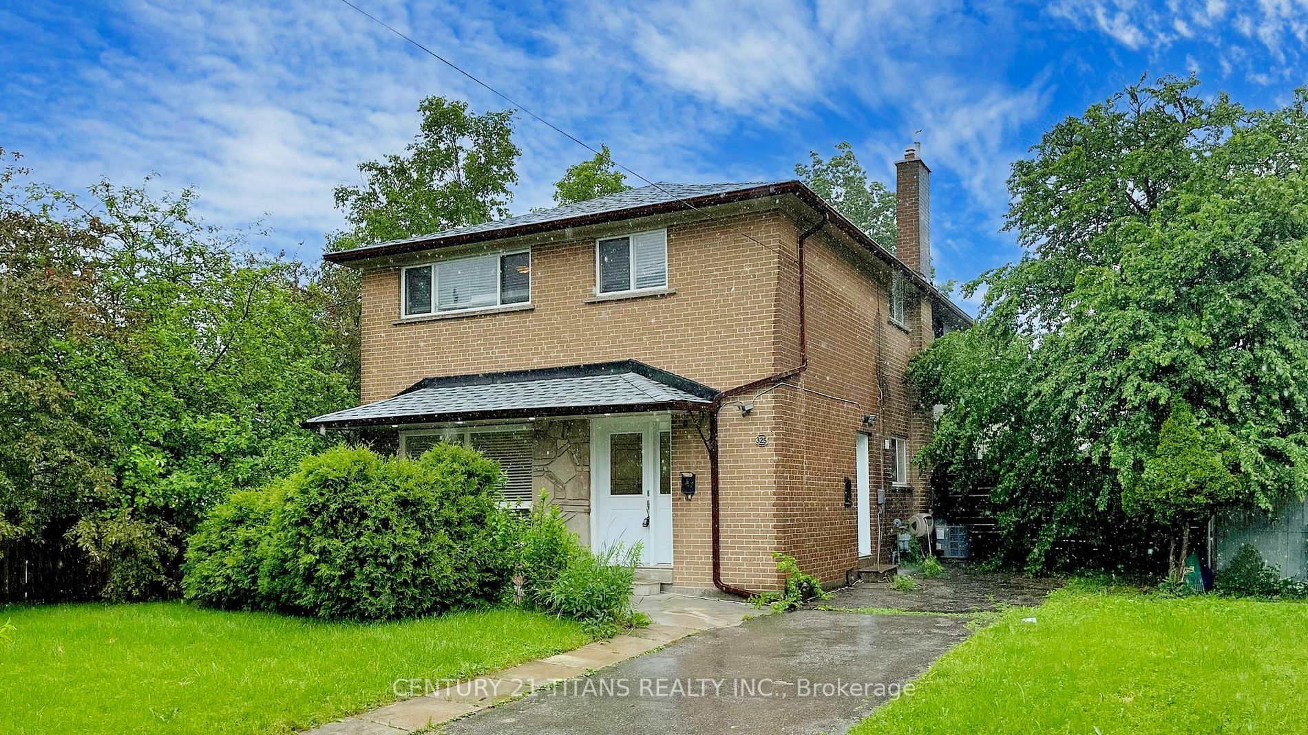 Property Photo:  325 Dudley Ave  ON M2N 4X5 