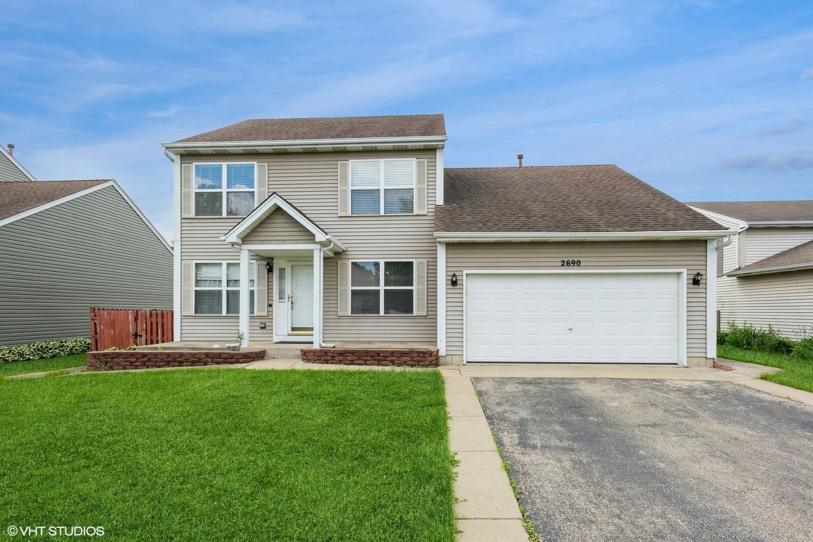 Property Photo: 2690 Cadbury Circle IL 60156