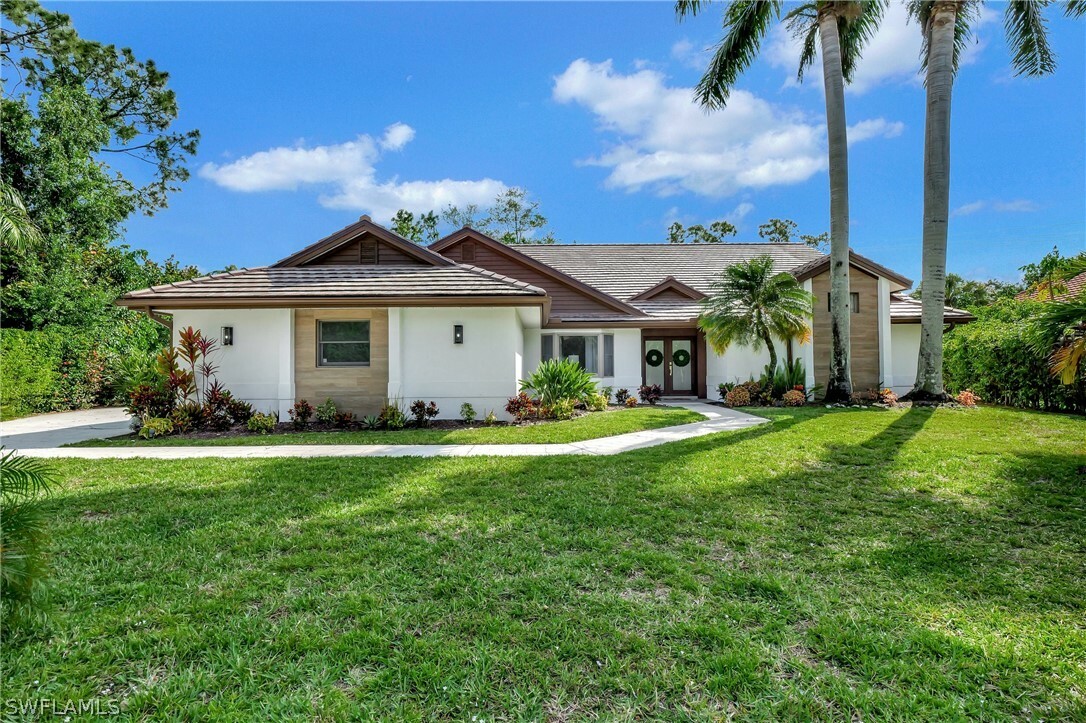 Property Photo:  2140 Harlans Run  FL 34105 