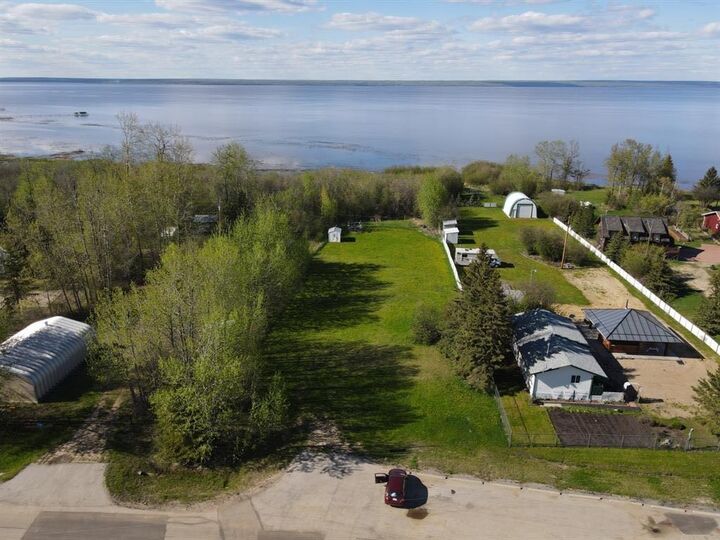 Property Photo: Lot 7 Peace River Ave AB T0G 1J0