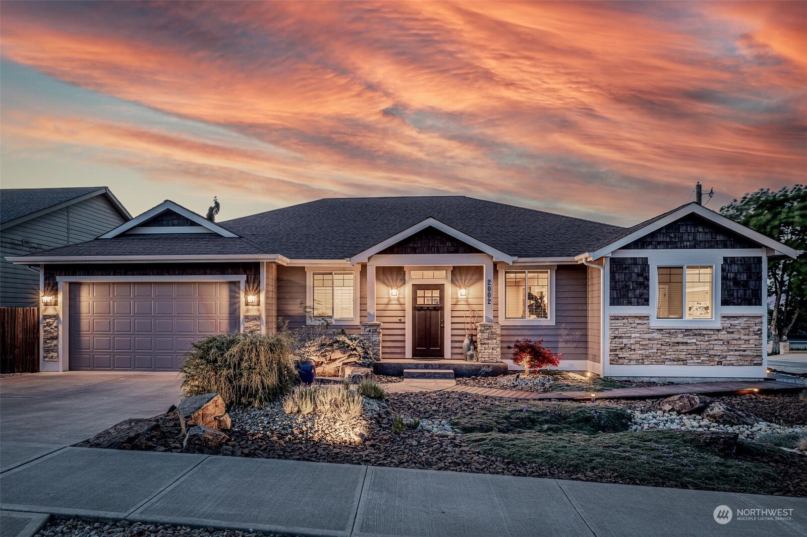 Property Photo:  2002 Woodridge Street  WA 98801 